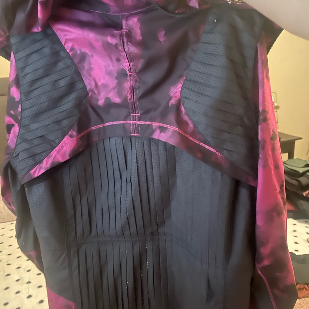 Jacket & Coat Lululemon size 8 color floral pink and black